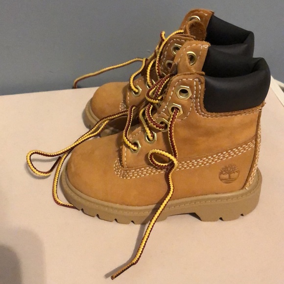 Timberland Boots-like new - Picture 2 of 7